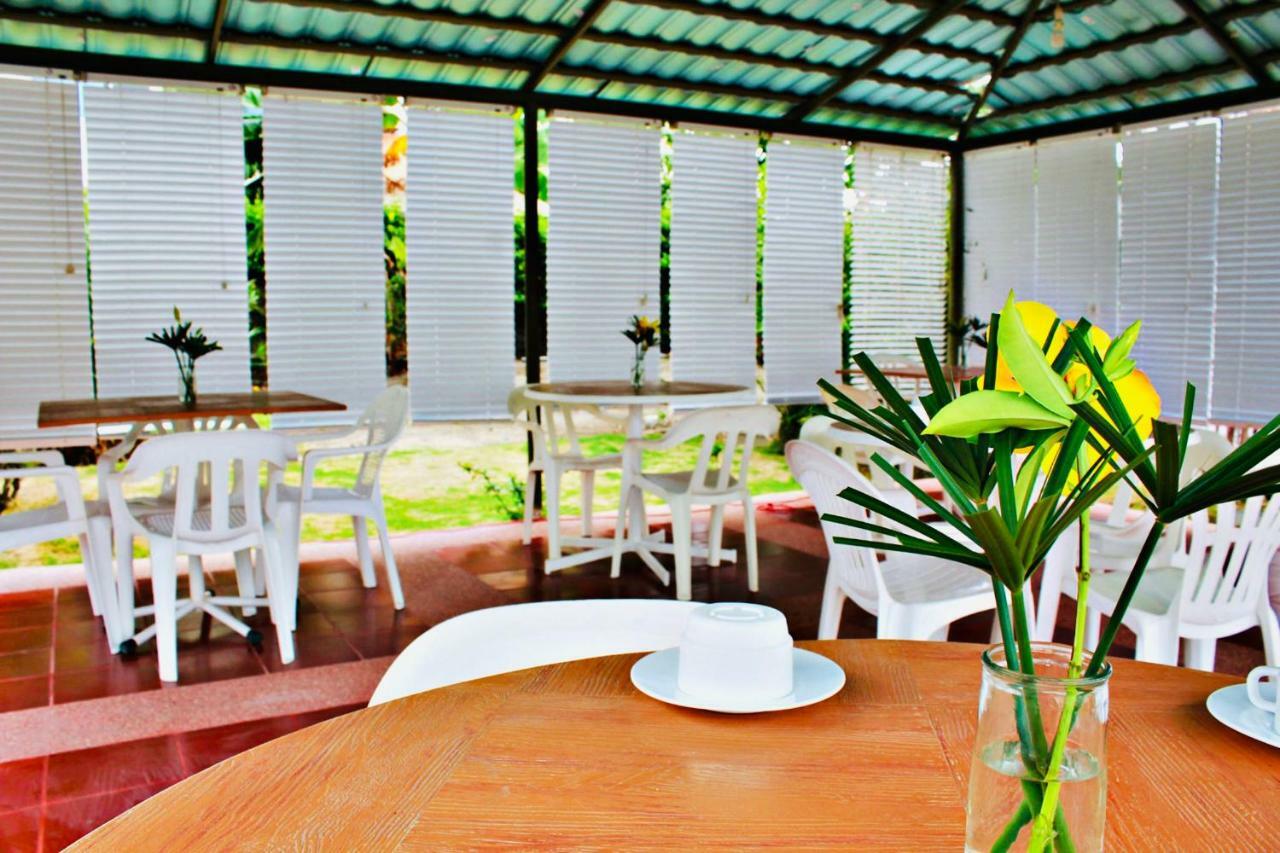 Oceanic Lodge Tonsupa Bagian luar foto
