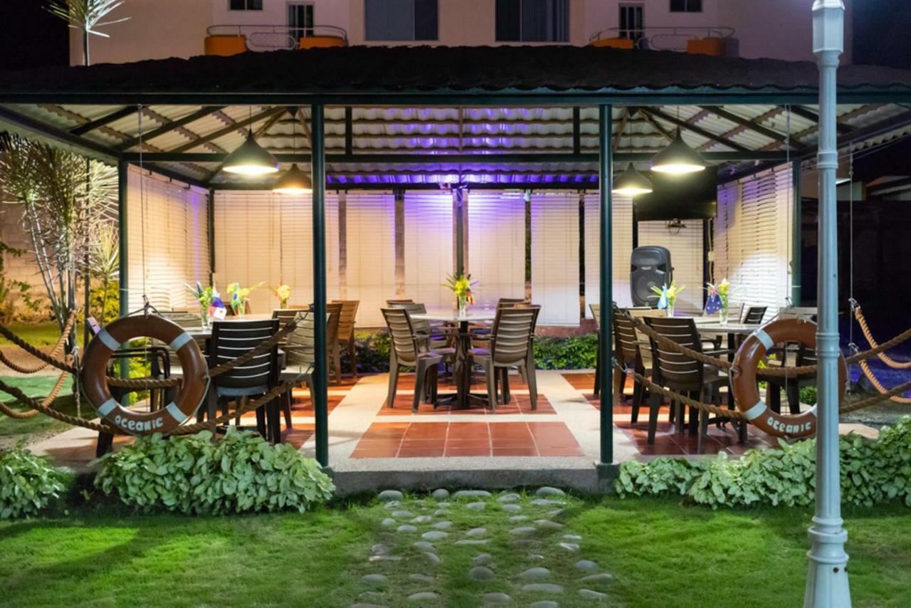 Oceanic Lodge Tonsupa Bagian luar foto